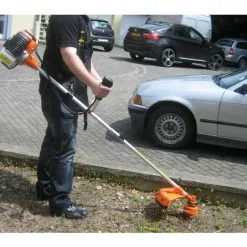 Varan Motors - TT-BC520 Débroussailleuse Thermique 52 Cc 3CV Moteur 2 Temps - Orange -VARAN MOTORS Soldes Magasin 138723 3